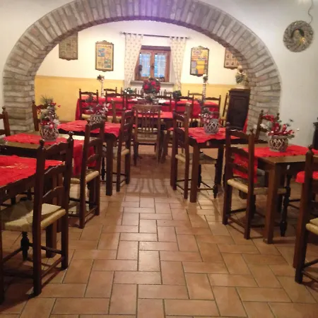 Casale Le Burgne 팜스테이 치타디카스텔로