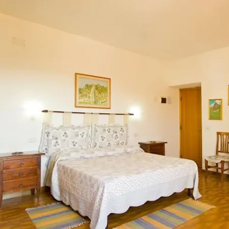 팜스테이 Casale Le Burgne *